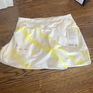 Pace rival skirt tall, yellow gray and white
